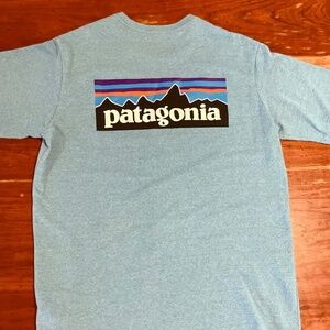 Men's Patagonia P-6 Logo Responsibili-Tee (worn once)